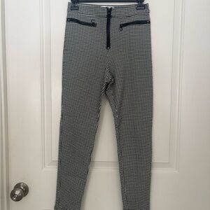 EUC! Urban Outfitters Monochrome Checkered Pants, 6 + stretch
